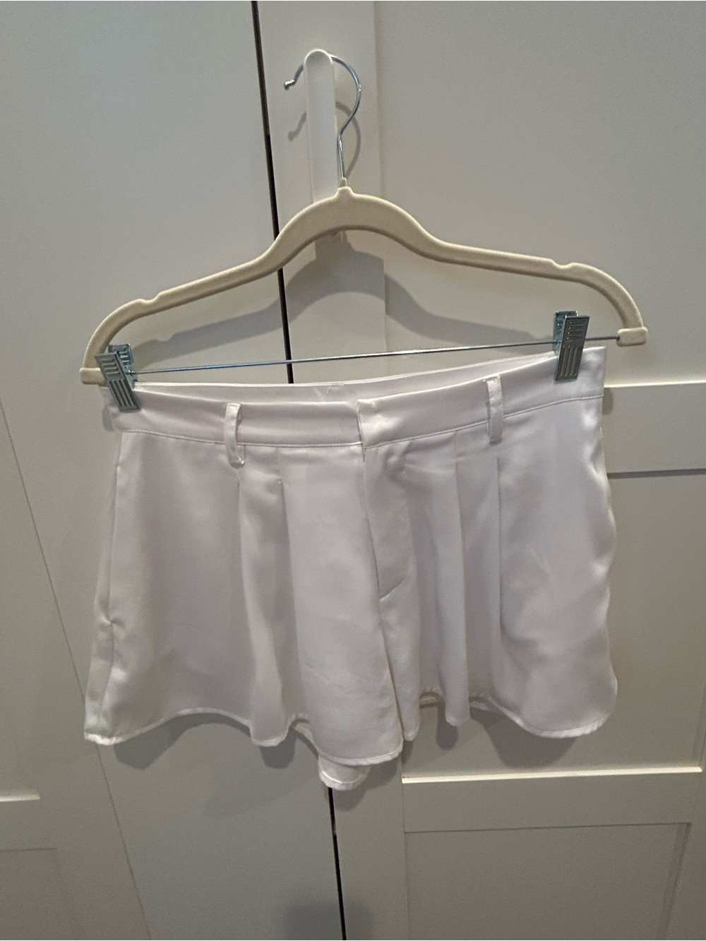 Altar'd State White Pleated Skort